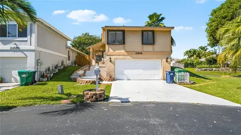 21808 SW 99th Avenue Cutler Bay FL 33190
