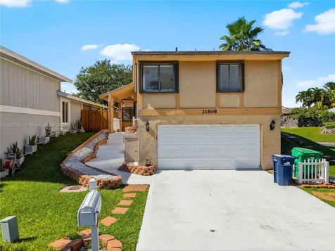 21808 SW 99th Avenue Cutler Bay FL 33190