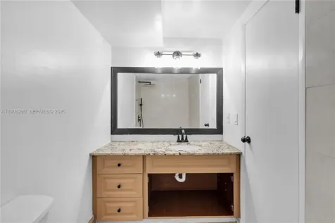 270 NW 40th Court Miami FL 33126