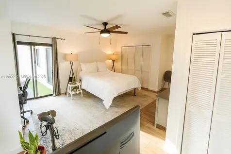 270 NW 40th Court Miami FL 33126