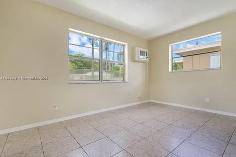 805 NW 3rd Terrace Hallandale Beach FL 33009