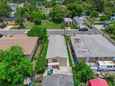 805 NW 3rd Terrace Hallandale Beach FL 33009