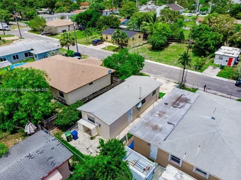 805 NW 3rd Terrace Hallandale Beach FL 33009