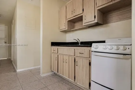 805 NW 3rd Terrace Hallandale Beach FL 33009