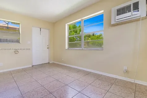 805 NW 3rd Terrace Hallandale Beach FL 33009