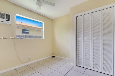805 NW 3rd Terrace Hallandale Beach FL 33009