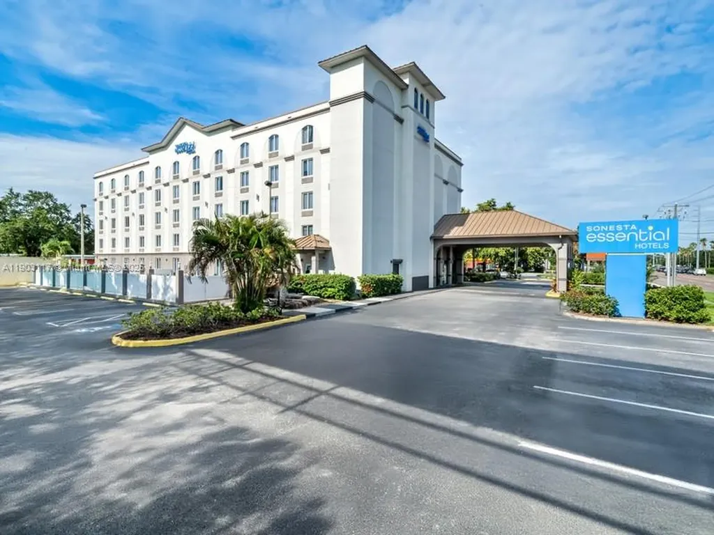 8101 Aircenter Court Orlando FL 32809