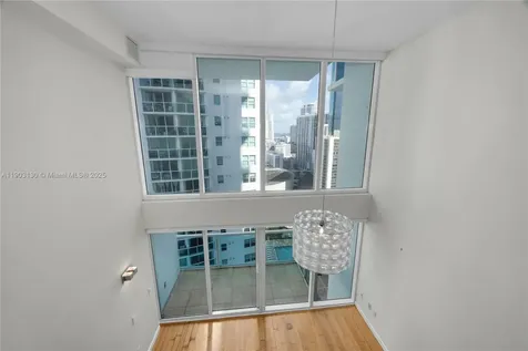 41 SE 5th Street Miami FL 33131