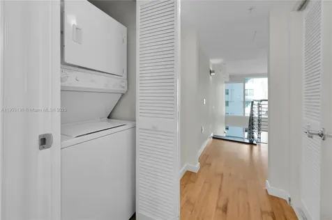 41 SE 5th Street Miami FL 33131