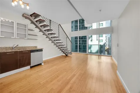 41 SE 5th Street Miami FL 33131