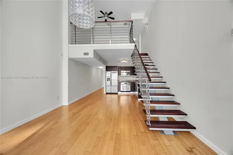 41 SE 5th Street Miami FL 33131