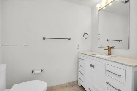 41 SE 5th Street Miami FL 33131
