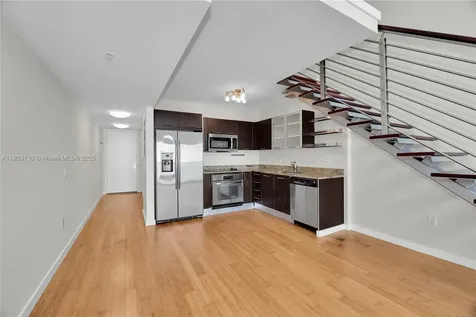 41 SE 5th Street Miami FL 33131