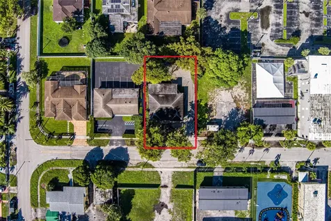 16190 NE 11th Court North Miami Beach FL 33162