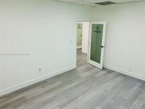 10305 NW 41st Street Doral FL 33178