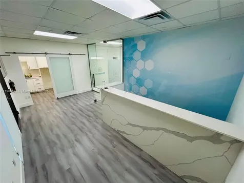 10305 NW 41st Street Doral FL 33178