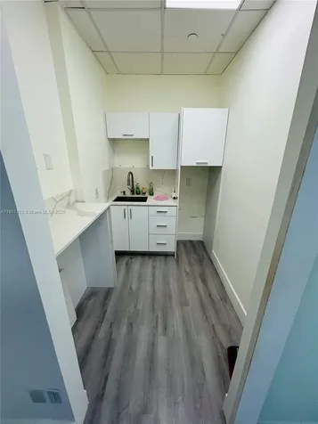 10305 NW 41st Street Doral FL 33178