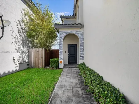 1411 SE 26th Road Homestead FL 33035