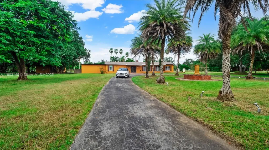 16255 SW 216th Street Miami FL 33170