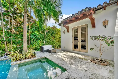 932 Escobar Avenue Coral Gables FL 33134