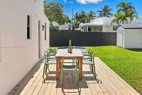 2544 SW 19th Street Miami FL 33145