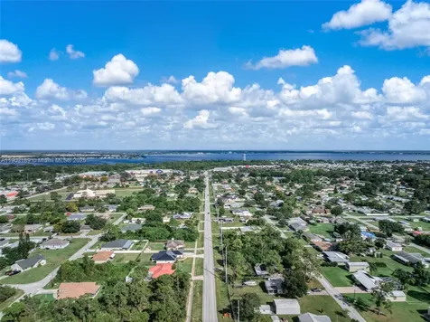 3308 Thunderbird Road Sebring FL 33872