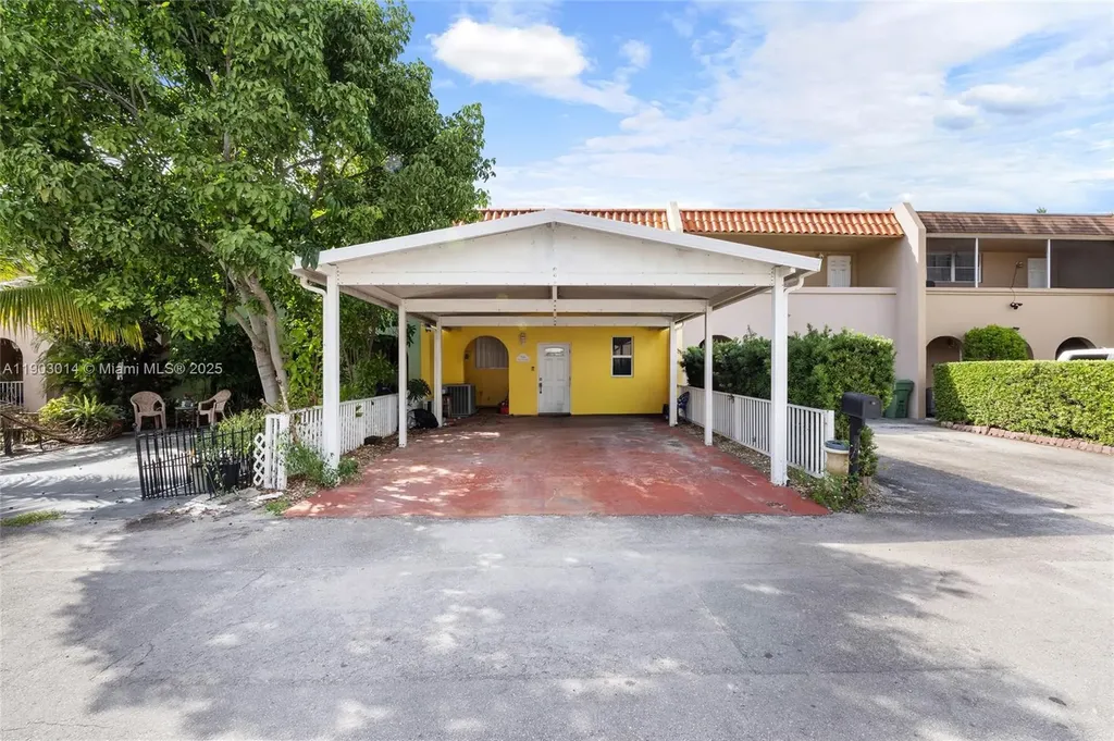 7144 W 2nd Lane Hialeah FL 33014
