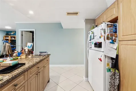 7144 W 2nd Lane Hialeah FL 33014