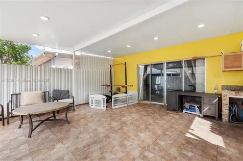 7144 W 2nd Lane Hialeah FL 33014