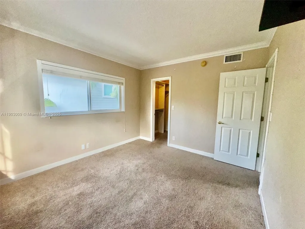 924 SE 2nd Street #9 Fort Lauderdale FL 33301