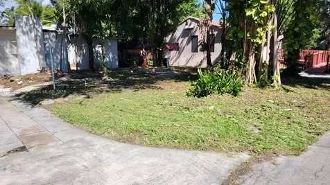 519 NE 118th Street Biscayne Park FL 33161