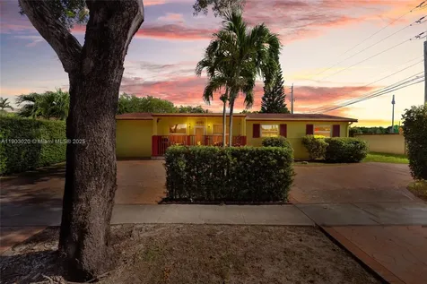 18151 NE 9th Court North Miami Beach FL 33162