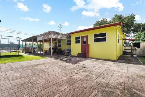 18151 NE 9th Court North Miami Beach FL 33162