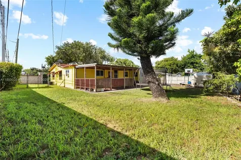 18151 NE 9th Court North Miami Beach FL 33162