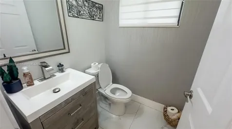 3318 W 106th Terrace Hialeah FL 33018