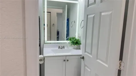 3318 W 106th Terrace Hialeah FL 33018
