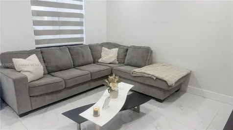 3318 W 106th Terrace Hialeah FL 33018