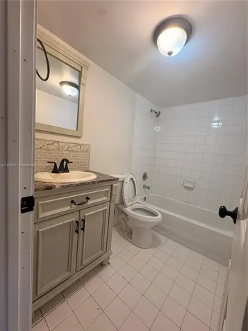 18850 NW 57th Avenue Hialeah FL 33015