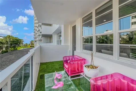 100 Lincoln Road Miami Beach FL 33139