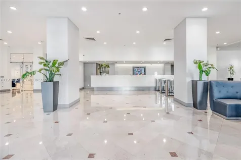 100 Lincoln Road Miami Beach FL 33139