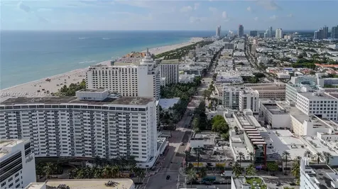 100 Lincoln Road Miami Beach FL 33139
