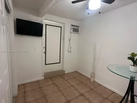 Hollywood FL 33020