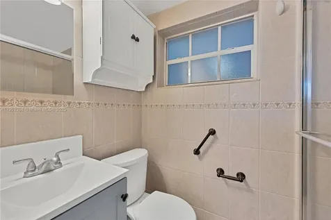 818 NE 3rd Street Hallandale Beach FL 33009