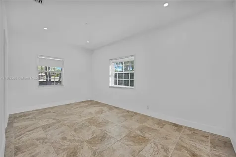 818 NE 3rd Street Hallandale Beach FL 33009