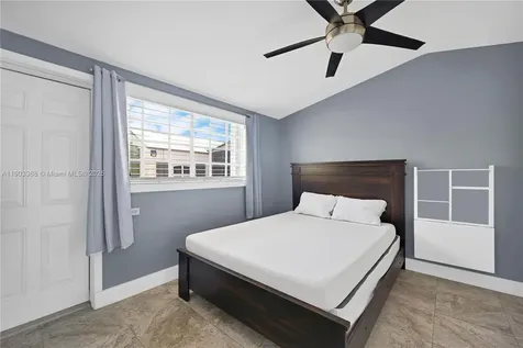 818 NE 3rd Street Hallandale Beach FL 33009
