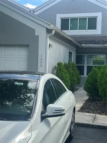1409 NW 124th Avenue Pembroke Pines FL 33026