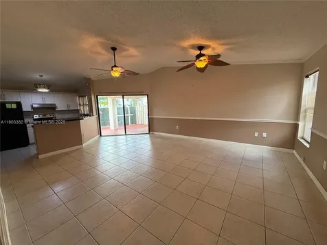 2901 San Remo Circle Homestead FL 33035