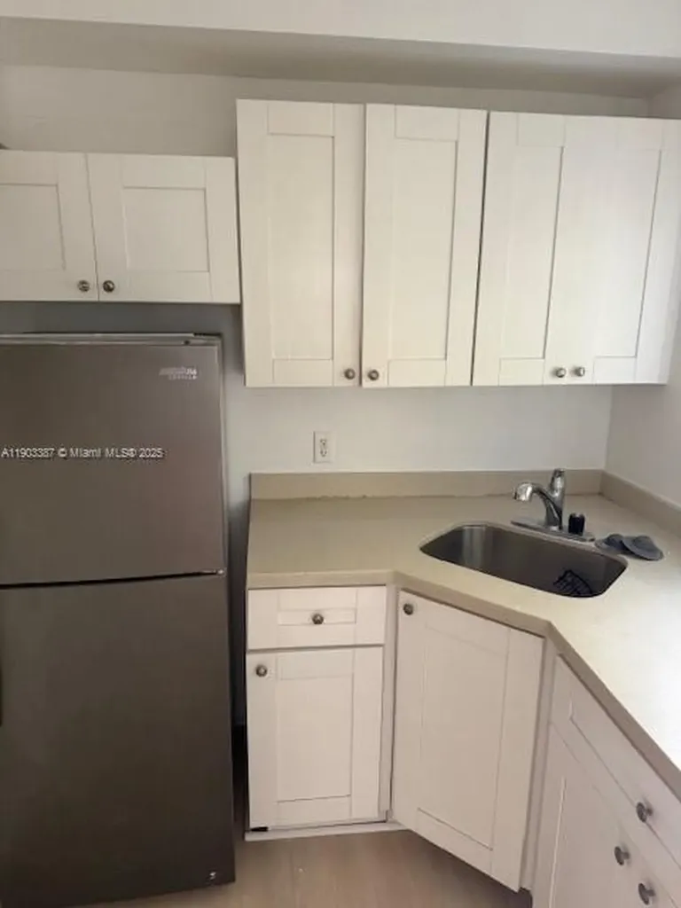 1027 Euclid Avenue Miami Beach FL 33139