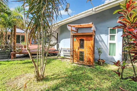 37225 SW 214th Avenue Homestead FL 33034