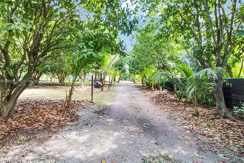 37225 SW 214th Avenue Homestead FL 33034